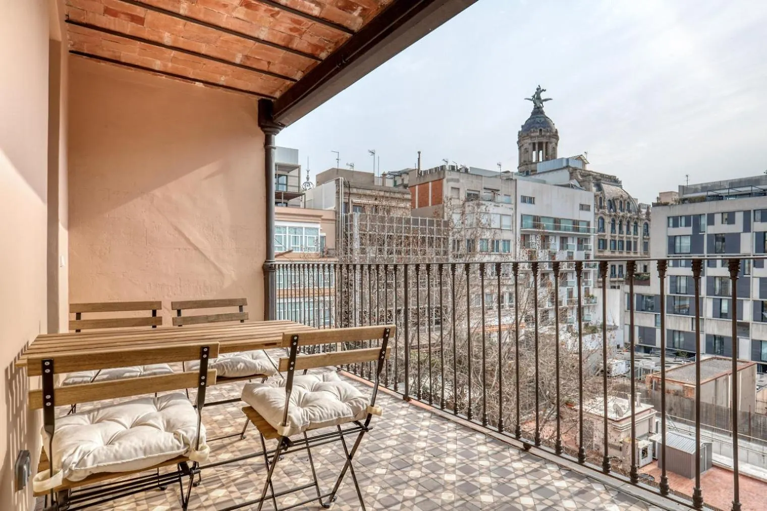 Blueground La Dreta De Leixample Balcony Bcn-85 Apartment Barcelona